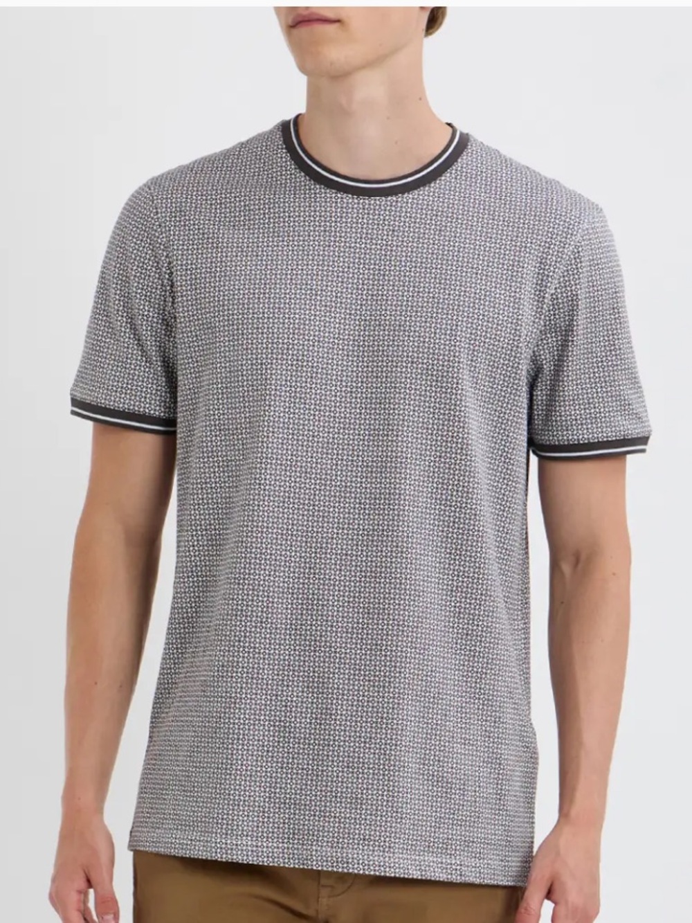 🆗 Nickel & Iron  Black and White Geometric Crewneck Sweater